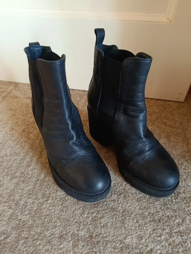 Stivaletti neri donna