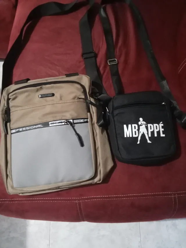 Bolsos bandolera beige y negro