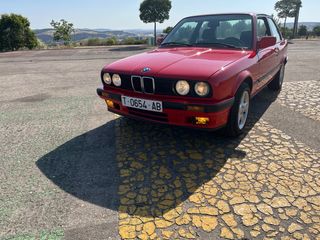 BMW e30 318is