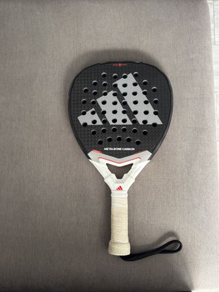 Pala Adidas Metalbone Carbon 2025