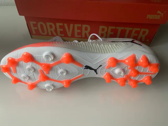 Botas Fútbol Puma Future 8 Ultimate MG