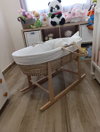 Moisés para bebé de mimbre