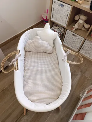 Moisés para bebé de mimbre