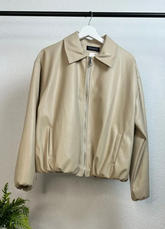 Bomber polipiel negra.