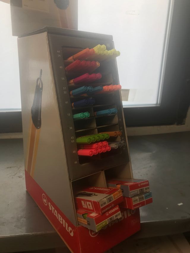 Expositor Rotuladores Stabilo Point 88