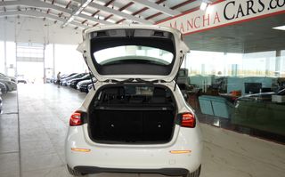 MERCEDES-BENZ CLASS A (W177) A 160 Advantage