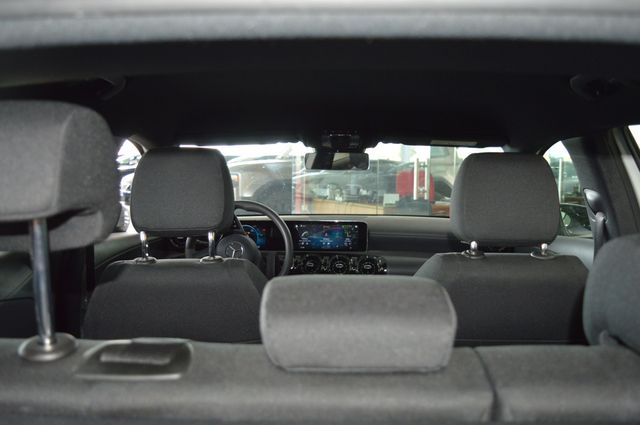 MERCEDES-BENZ CLASS A (W177) A 160 Advantage