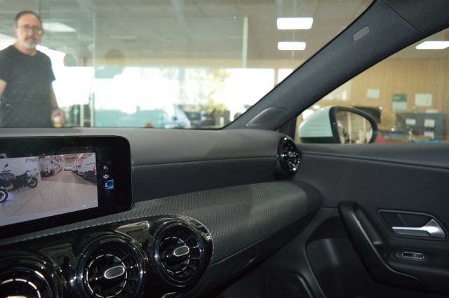 MERCEDES-BENZ CLASS A (W177) A 160 Advantage