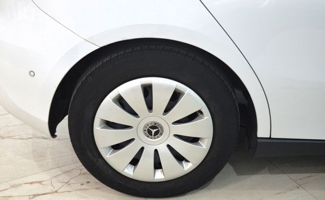 MERCEDES-BENZ CLASS A (W177) A 160 Advantage