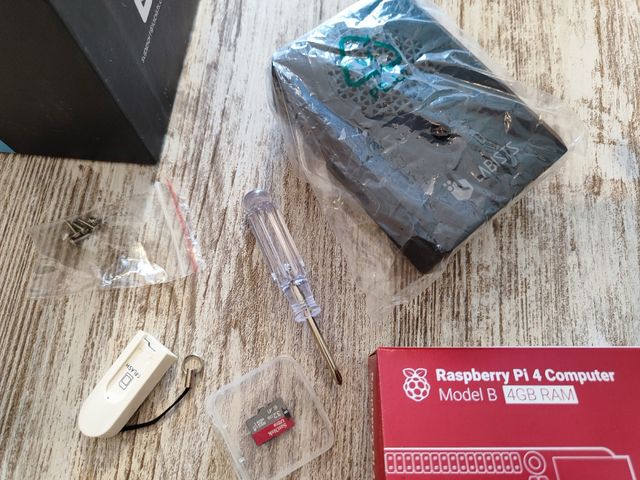 Raspberry Pi 4 Model B 4GB RAM kit completo