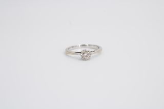 P23728 Anillo oro 18 blanco con diamante