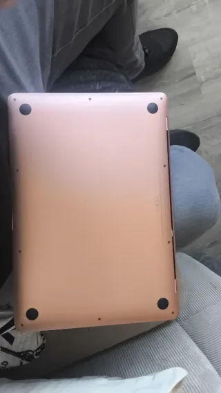 MacBook Air M1 2337 256 GB 8 ram