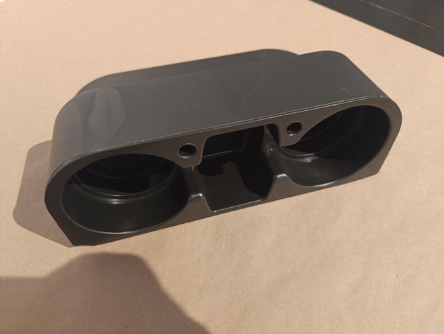 Doble posavasos para coche