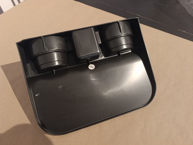 Doble posavasos para coche