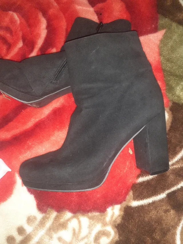 Botas negras de tacón