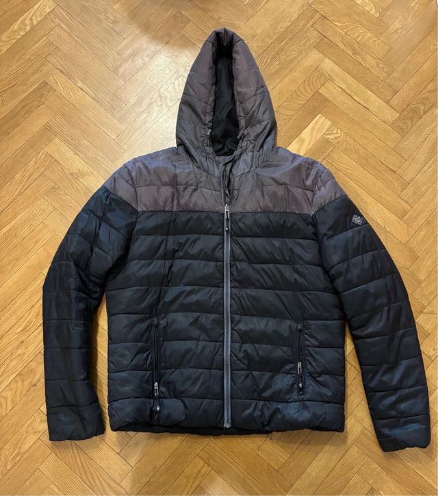 Chaqueta acolchada gris y negra Talla XL