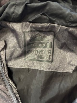 Chaqueta acolchada gris y negra Talla XL