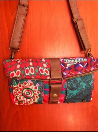 Bolso Desigual (LLEVA 3 PAGA 2) bandolera