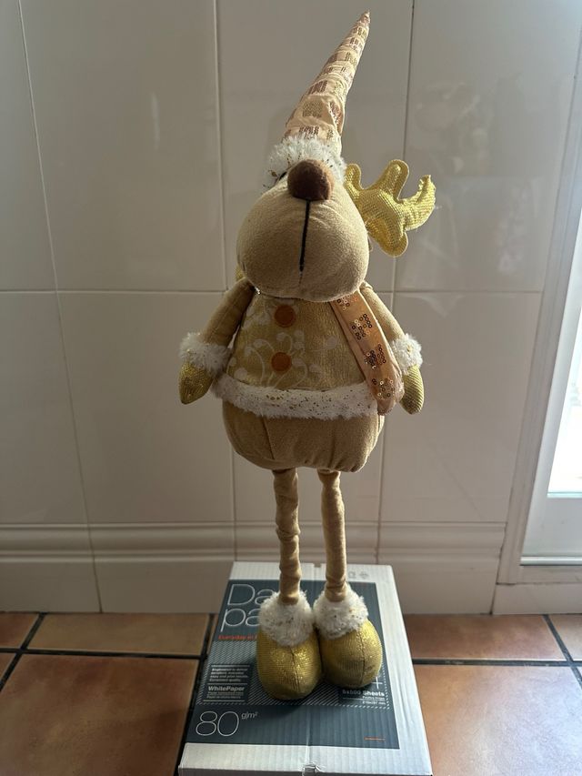 Figura Reno Navideño Decoración Beige y Dorado