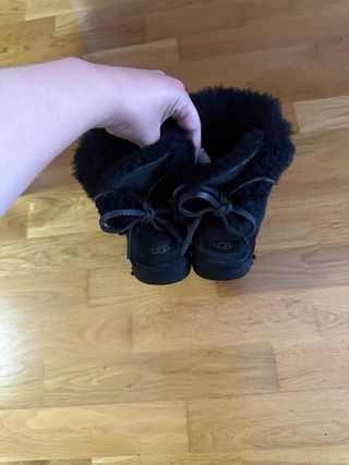 Botas UGG Negras Talla 37
