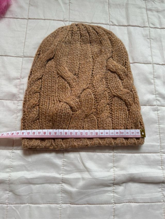 Berretto lana lavorato a maglia