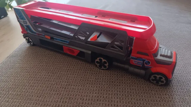 Camión Lanzadera Hot Wheels