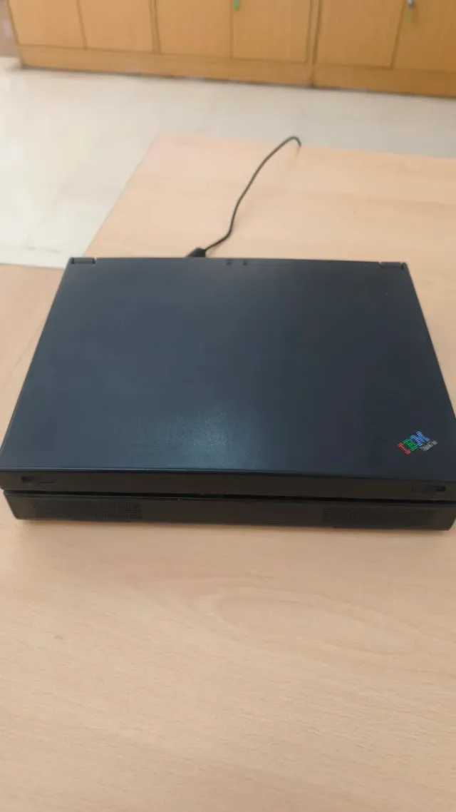 IBM 380XD Portátil Windows 98