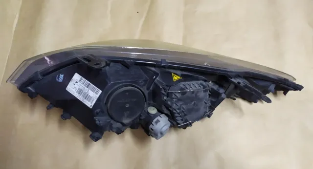 Faro delantero derecho (xenón) Renault Megane III