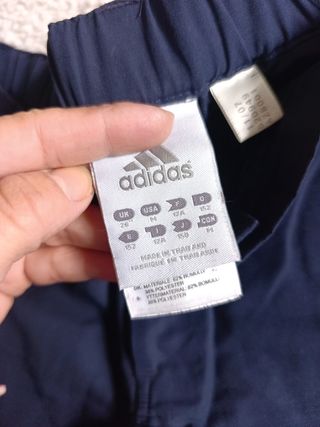 Pantalones cortos Adidas Azul. Talla 12.