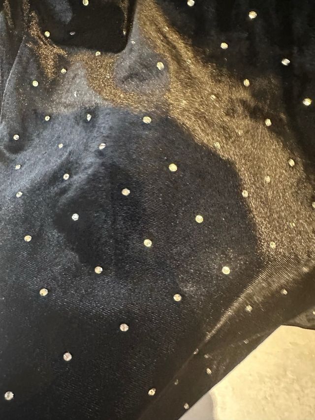 Camiseta efecto terciopelo negra y brillantes | M