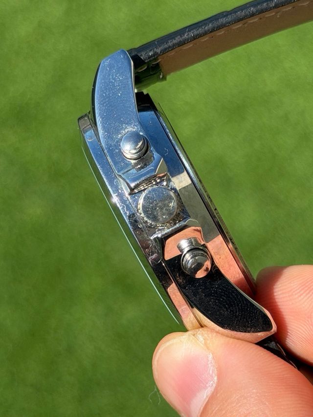 Reloj Analógico-Digital Negro