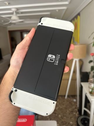 Nintendo Switch OLED Blanca + Complementos
