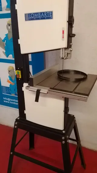 Sierra Cinta Lombarte HBS250 Madera 220v