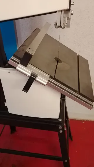 Sierra Cinta Lombarte HBS250 Madera 220v