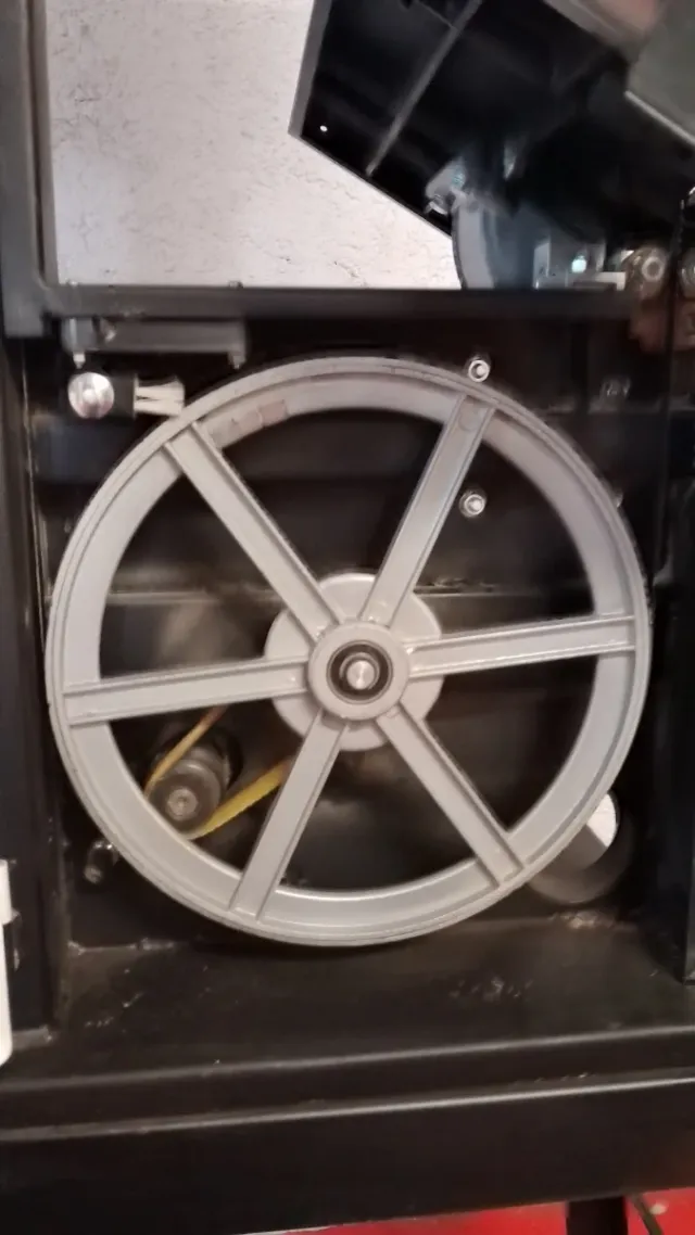 Sierra Cinta Lombarte HBS250 Madera 220v