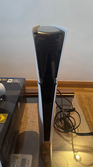 PS5 Digital 1TB + 2 Mandos