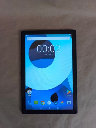 Tablet Android 10" negra con accesorios — Nueva