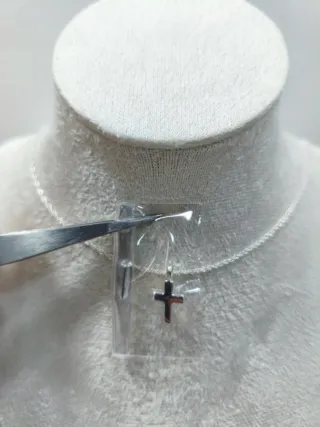 Collar Cruz Plata de Ley