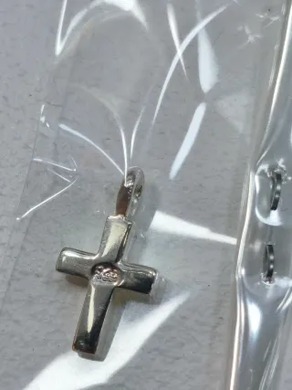 Collar Cruz Plata de Ley