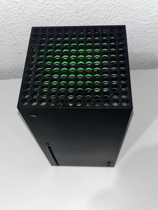 Xbox Series X con 2 mandos