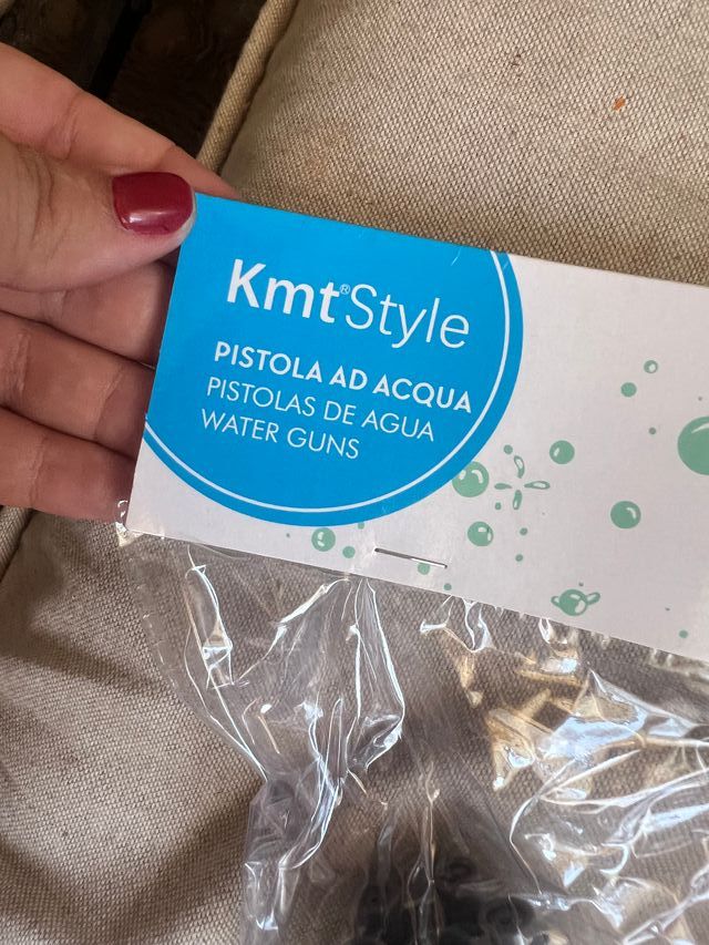 Pistola de agua infantil nueva