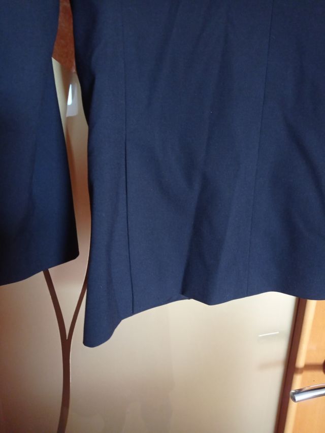 Traje Mango americana y pantalón pitillo Talla M