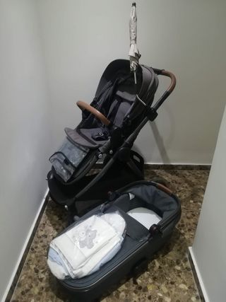 Carrito de bebé y capazo gris