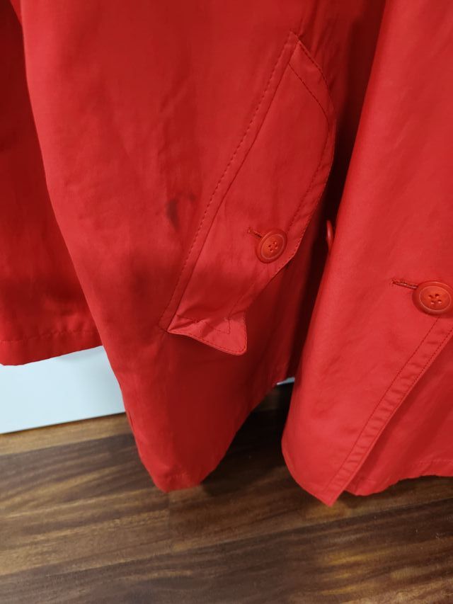 Gabardina T 46 roja