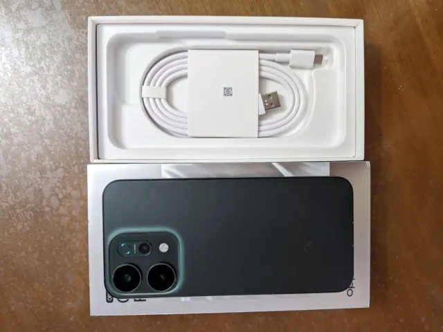 Oppo Reno 14 5G 12/256GB leer bien