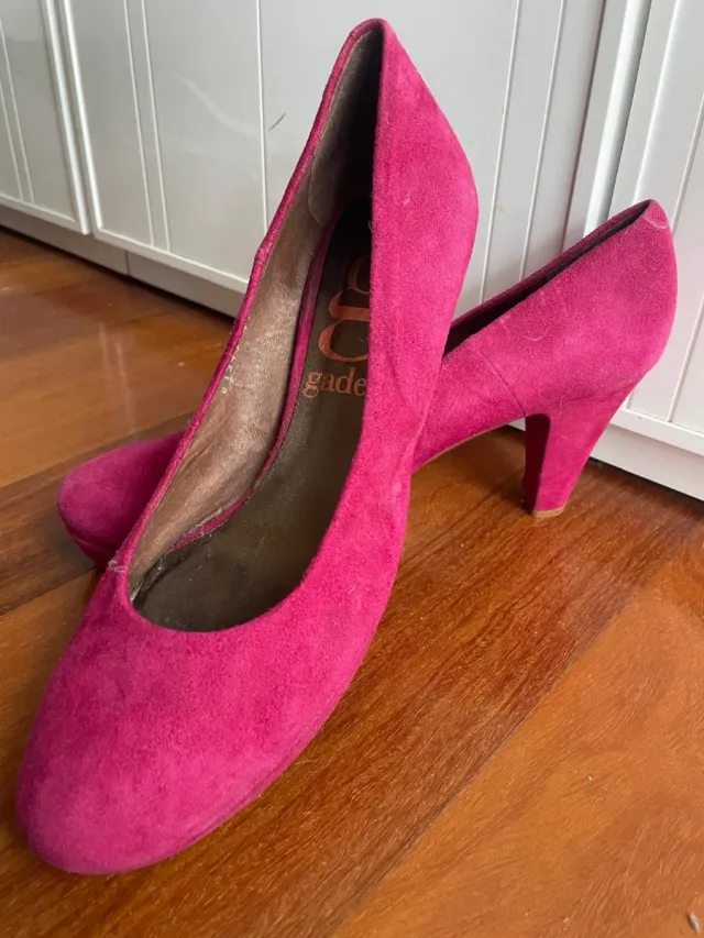Zapatos de salón Gadea fucsia