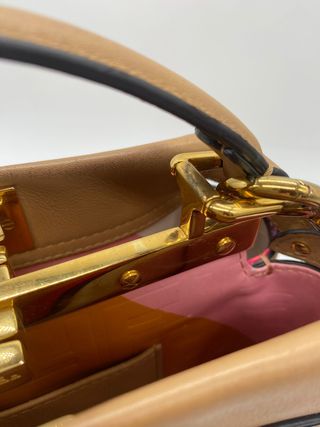 Borsa Fendi Peekaboo Beige e Oro