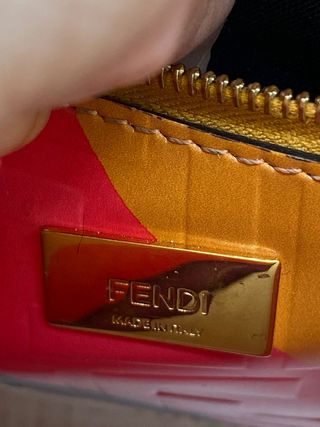 Borsa Fendi Peekaboo Beige e Oro