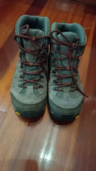 Botas de montaña Vibram