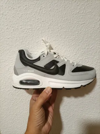 T39 Nike Air Max Command PRM